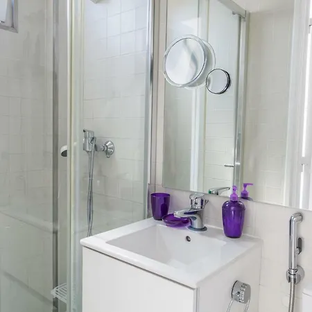 Апартаменты Graca Cosy & Central *